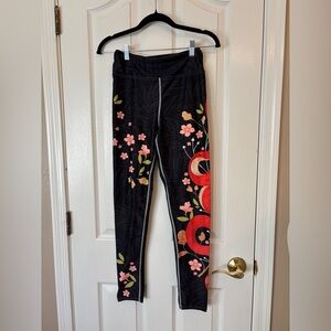 Fierce Pulse Year of the Snake Leggings Women’s Medium w/ Pocket #RN 158059